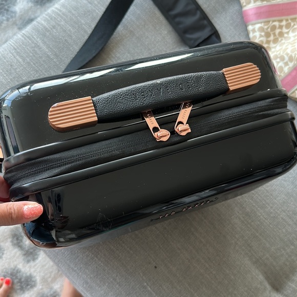 Ted Baker Vanity case - Picture 2 of 4